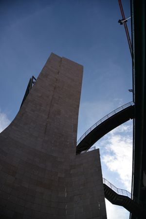 Musée Guggenheim, Pont Salbeko